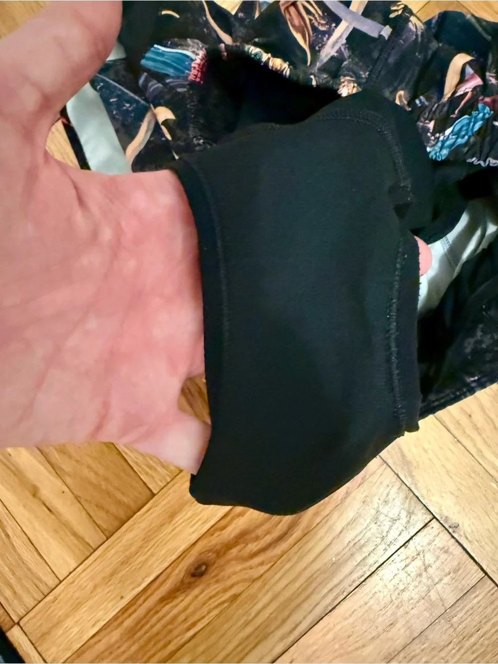 Lululemon Hotty Hot 4” Lined Shorts Size 10 Veiled Floral Black Multi